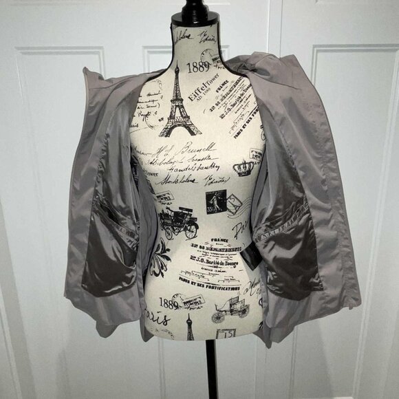 Lululemon Everyday Getaway Jacket Dark Chrome – VEUC! – Size 8 - Picture 7 of 15